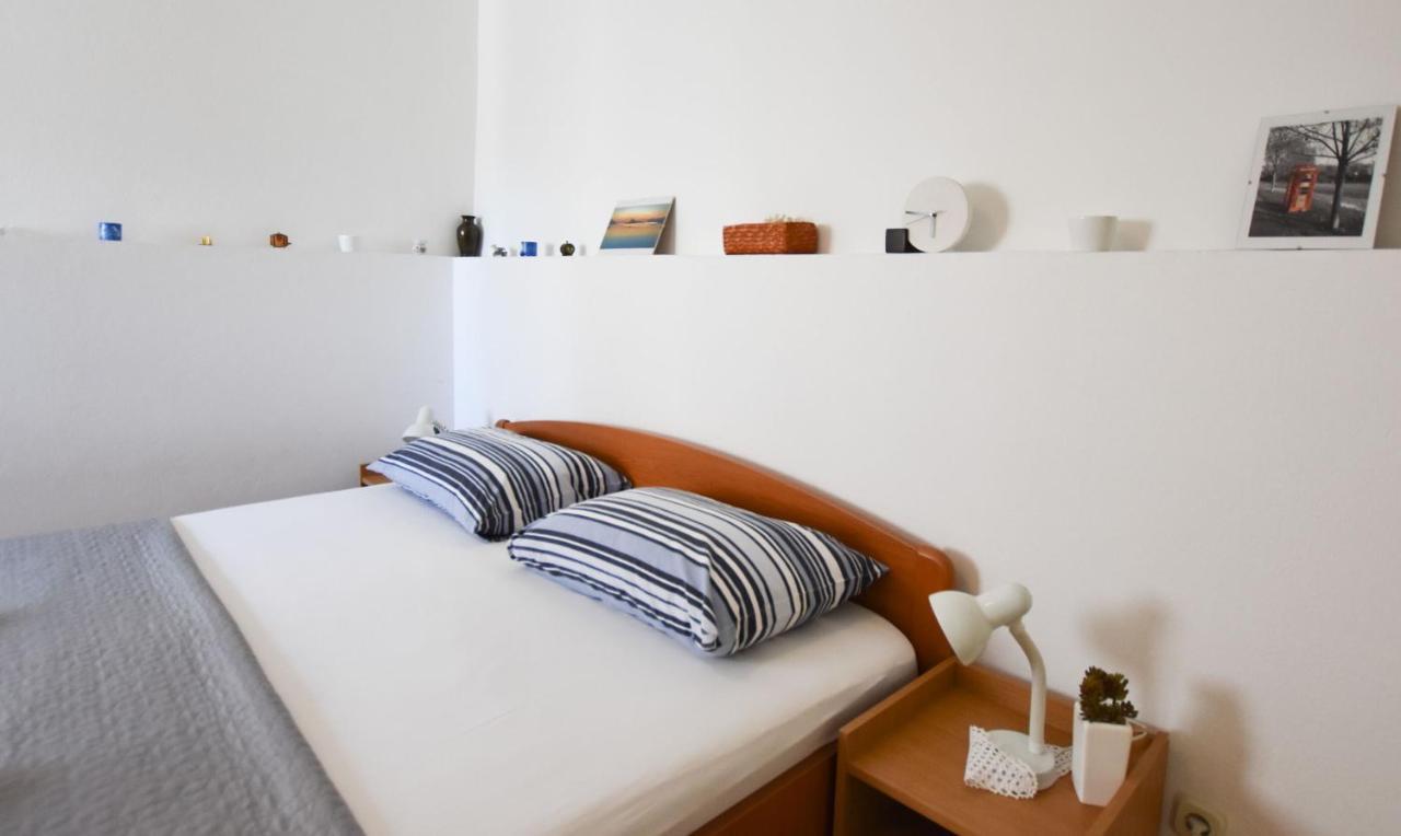 Apartment Murva Primosten Exterior photo